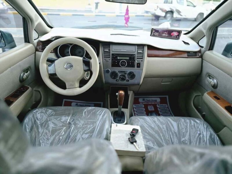 Nissan Tiida 2007