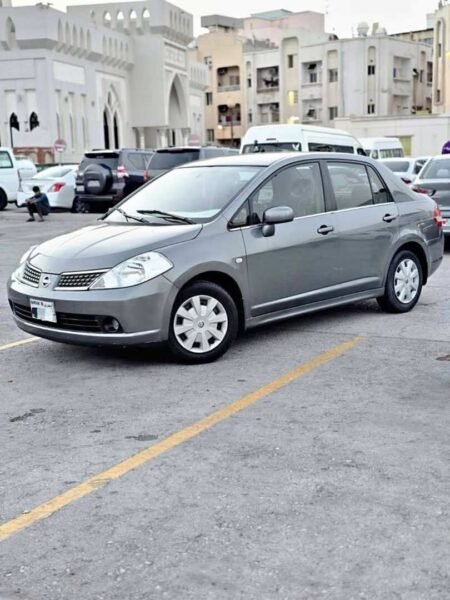 Nissan Tiida 2007