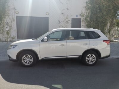 Urgent for sale, Mitsubishi Outlander, 2.4-cylinder, excellent condition, 2018-169000km-please contact: 39920820