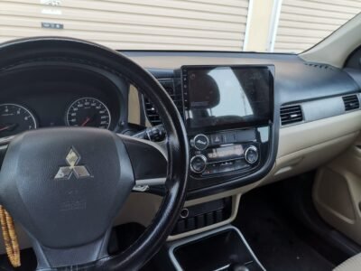 Urgent for sale, Mitsubishi Outlander, 2.4-cylinder, excellent condition, 2018-169000km-please contact: 39920820