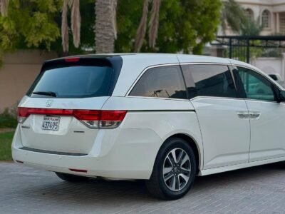 2014 Honda Odyssey Touring for Sale in Bahrain